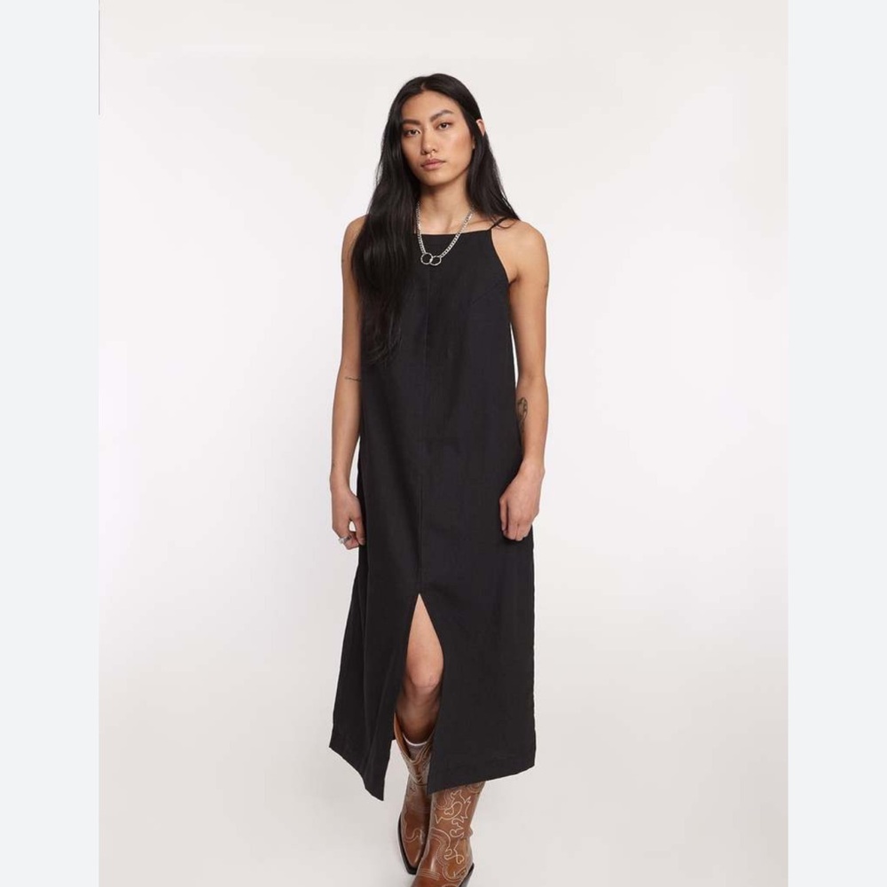 Decade Studio Sonam Dress in Black